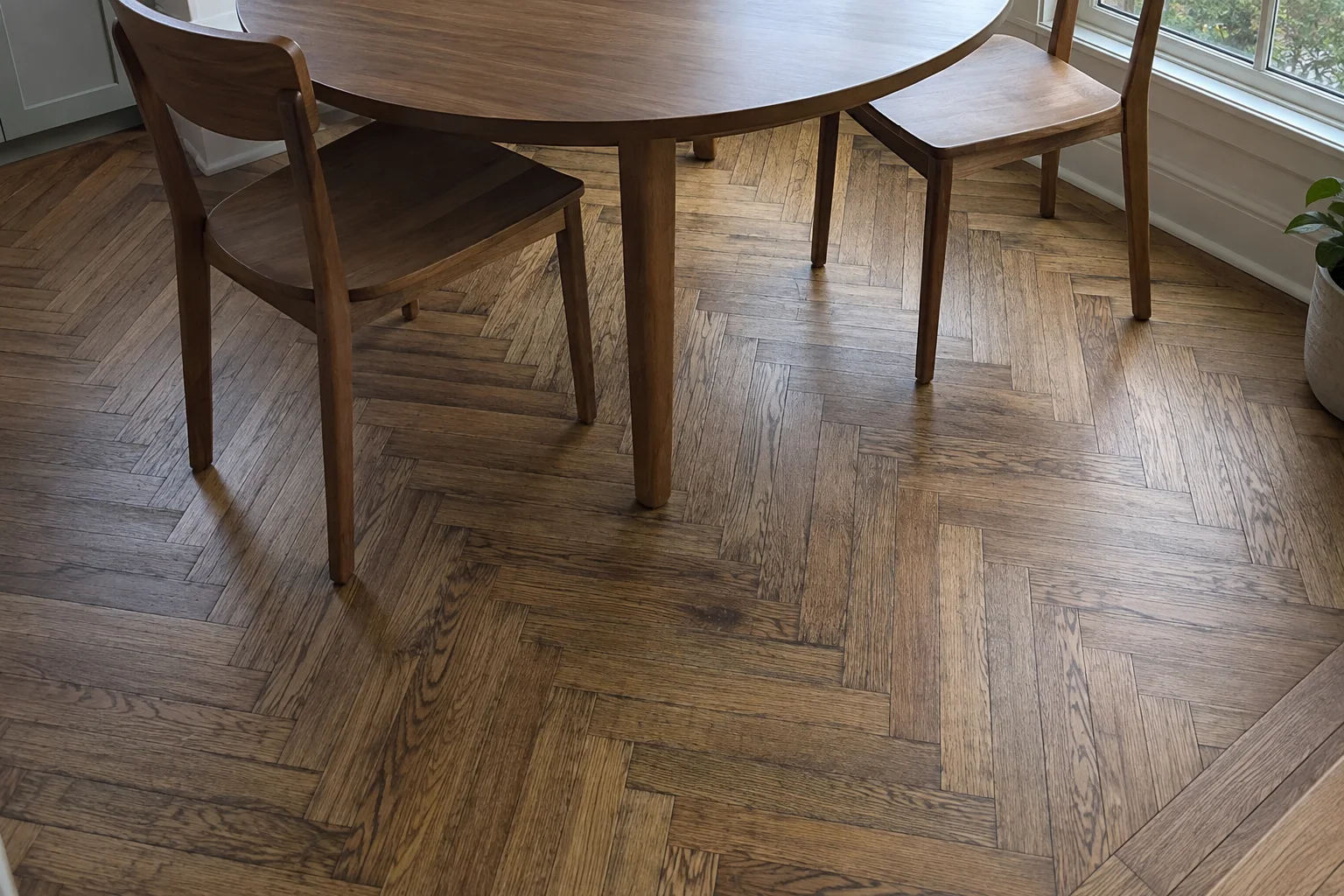 Hardwood flooring reference: Walnut-toned herringbone